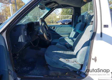 1995 Chevrolet S Truck S10 z USA, uszkodzony, nr VIN 1GCCS1447S8134924